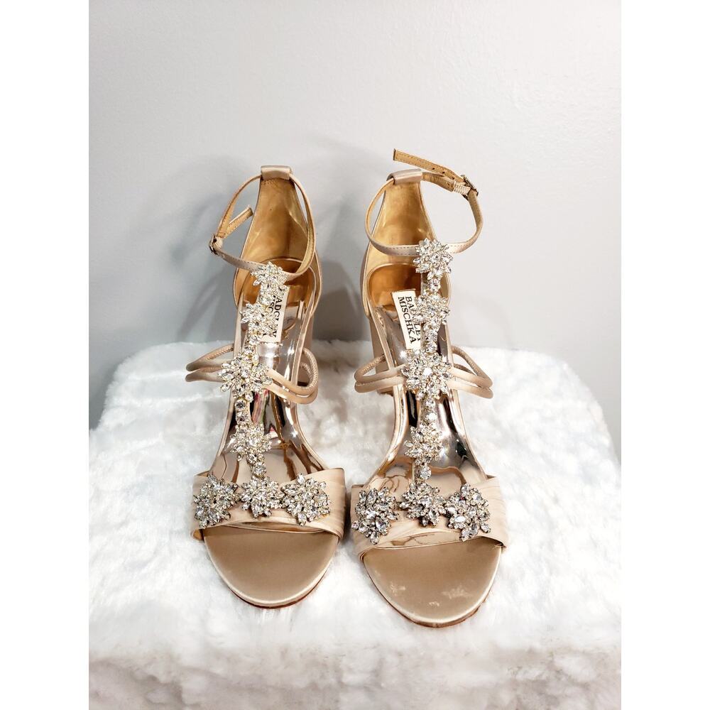 Badgley Mischka Crystal Embellished Heels Nude Satin Sandals Size 6